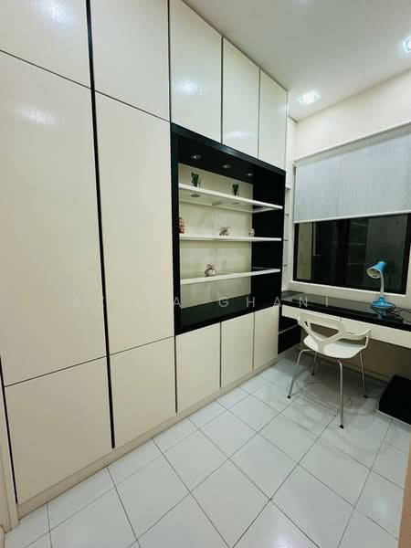 3-storey Terraced House for Sale in Tanjung Bungah (Penang) - Azura Ghani - Study - PropertyGuru.com.my