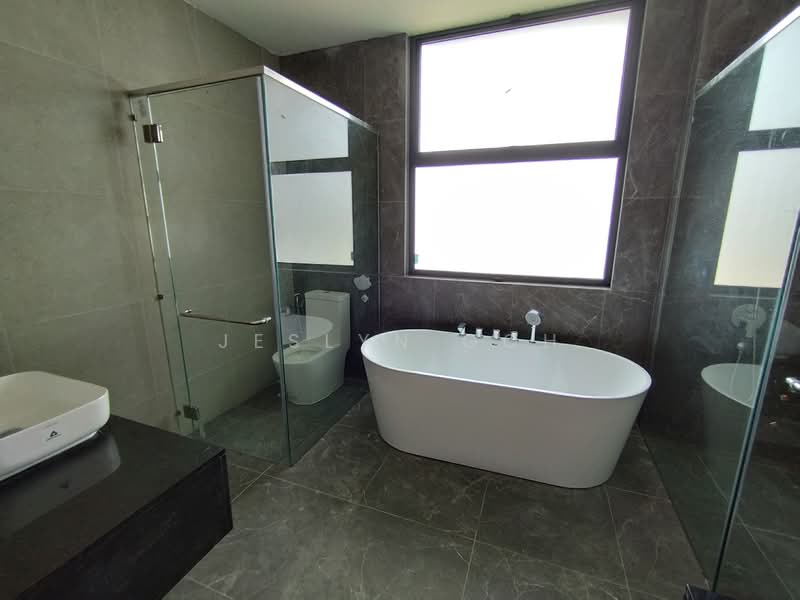 Rumah Berkembar untuk Dijual di Setia Eco Glades (Cyberjaya) - Jeslyn Goh - Bathroom - PropertyGuru.com.my