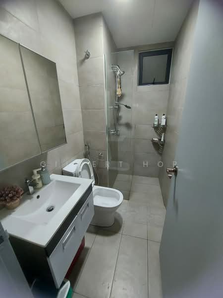 Servis Apartment untuk Dijual di KL Traders Square - Gilbert Hor - Bathroom - PropertyGuru.com.my