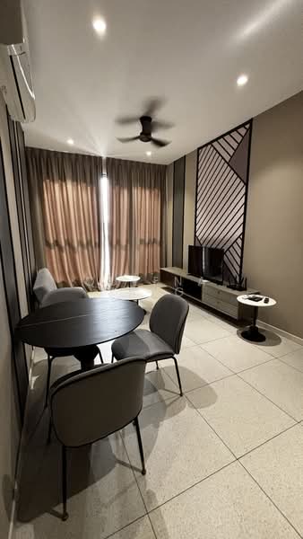 Servis Apartment untuk Disewa di Millerz Square Serviced Residence - Queena Tang - Living Room - PropertyGuru.com.my