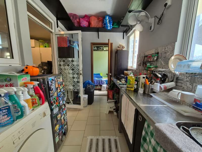 Condominium for Sale at Hijauan Kiara - Nor Azhar Azlan - Kitchen - PropertyGuru.com.my