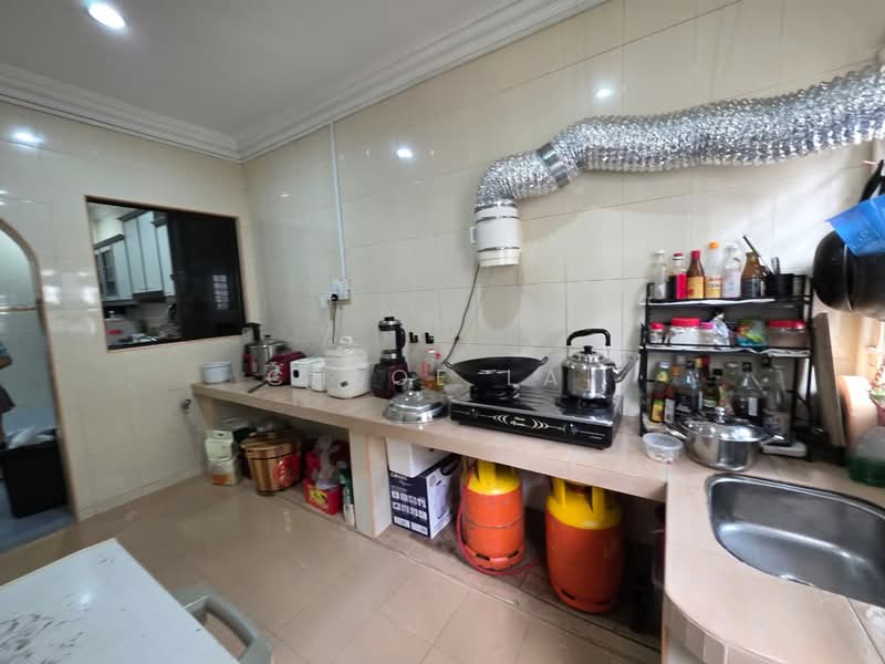 2-storey Terraced House for Sale in Taman Desa Jaya (Johor Bahru) - Chloe Lai - Kitchen - PropertyGuru.com.my