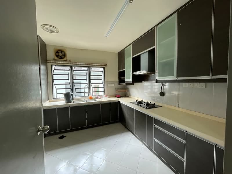 Rumah Teres untuk Dijual di Bangi (Selangor) - Norin Ramli - Kitchen - PropertyGuru.com.my