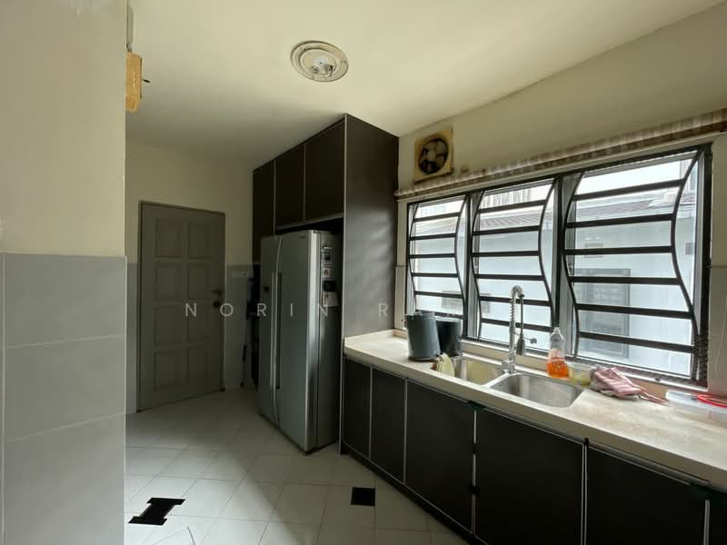 Rumah Teres untuk Dijual di Bangi (Selangor) - Norin Ramli - Kitchen - PropertyGuru.com.my