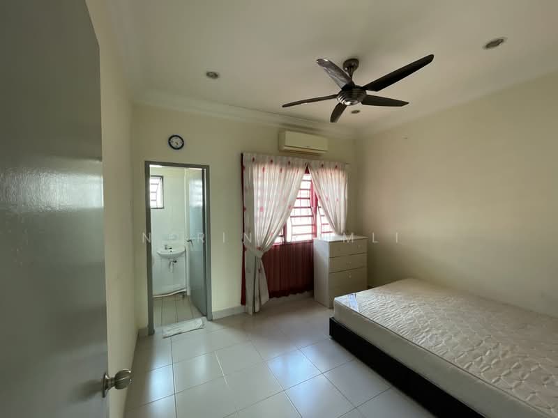 Rumah Teres untuk Dijual di Bangi (Selangor) - Norin Ramli - Bedroom - PropertyGuru.com.my
