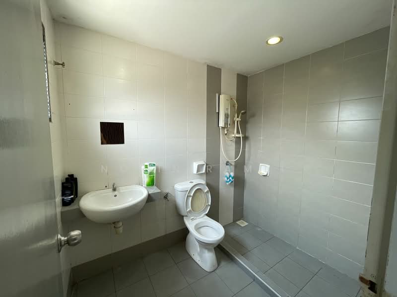 Rumah Teres untuk Dijual di Bangi (Selangor) - Norin Ramli - Bathroom - PropertyGuru.com.my