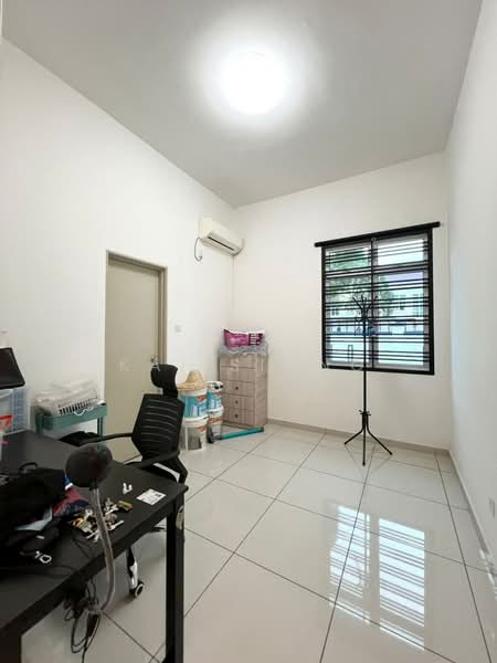 Rumah Kluster untuk Dijual di Setia Tropika (Johor Bahru) - Kai Siong - Study - PropertyGuru.com.my