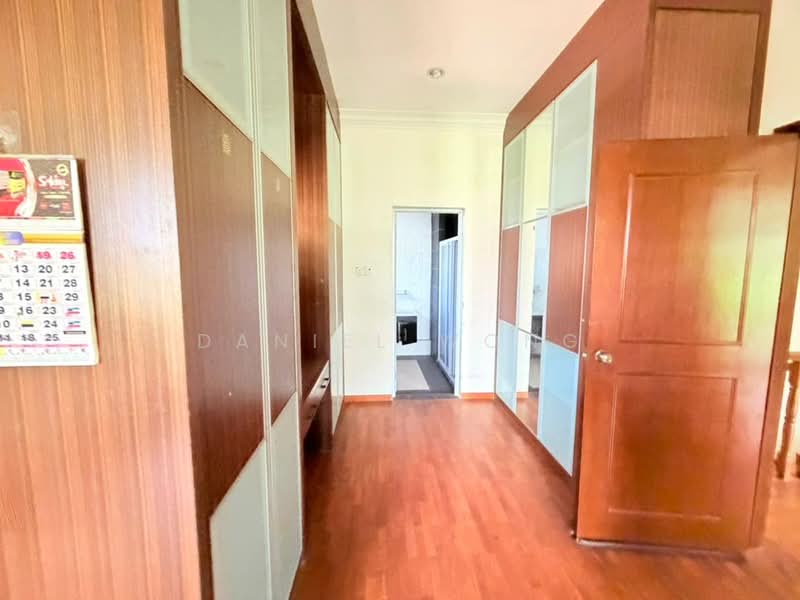 Semi-Detached House for Sale in Tampoi (Johor) - Daniel Wong - Corridor - PropertyGuru.com.my
