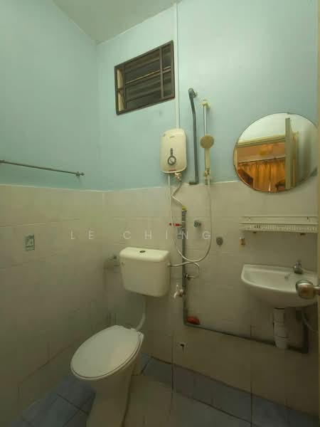 Pangsapuri untuk Disewa di Villa Krystal @ Bandar Selesa Jaya - Le Ching . - Bathroom - PropertyGuru.com.my