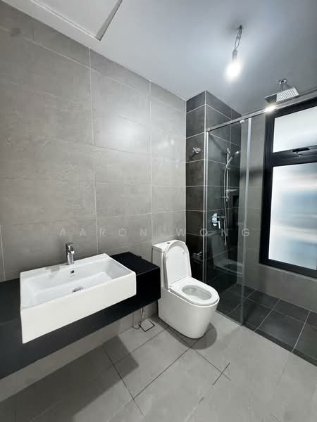 Servis Apartment untuk Dijual di Sunway Belfield - Aaron Wong - Bathroom - PropertyGuru.com.my