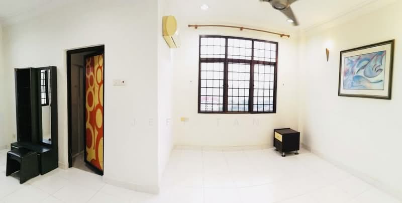 Pangsapuri untuk Dijual di Sri Permai - Jeff Tan - Bedroom - PropertyGuru.com.my