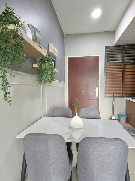 Service Residence for Rent at Palazio - Chloe Shum - Dining Room - PropertyGuru.com.my
