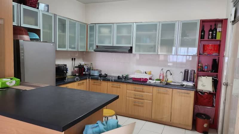 Service Residence for Sale at Koi Kinrara - Johnny Pua - Kitchen - PropertyGuru.com.my