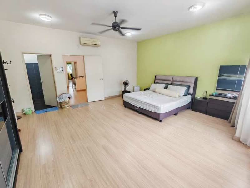 2-storey Terraced House for Sale in Bandar Nusaputra (Puchong) - Evan Goh - Bedroom - PropertyGuru.com.my