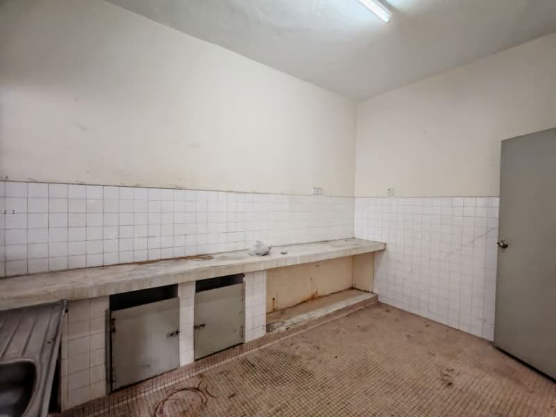 Rumah Teres 2-Tingkat untuk Dijual di Taman Connaught (Cheras) - Kingston Choo - Kitchen - PropertyGuru.com.my