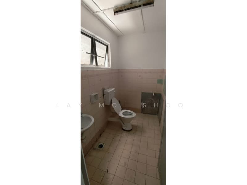 Pangsapuri untuk Disewa di Taman Sri Batu Caves - Lay Moi Shoo - Bathroom - PropertyGuru.com.my