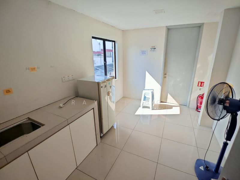 Kedai / Pejabat untuk Disewa di Taman Sri Tebrau (Johor Bahru) - Ray Kiang - Kitchen - PropertyGuru.com.my