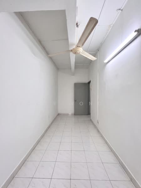 Rumah Teres 2 Tingkat untuk Dijual di Taman Dagang (Ampang) - Vickky Wong CF - Interior - PropertyGuru.com.my