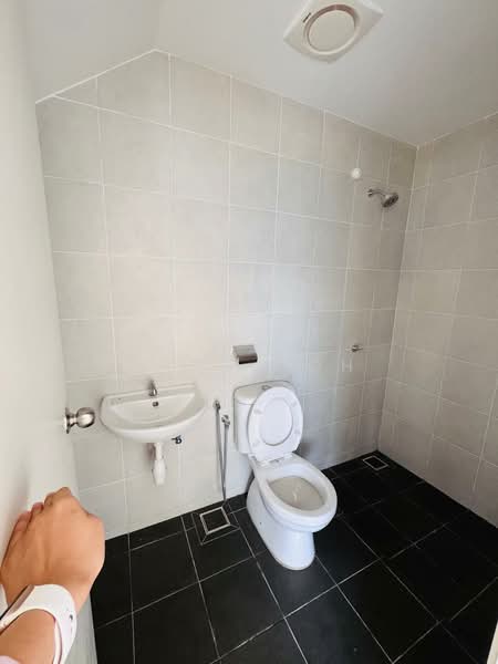 Rumah Teres 2 Tingkat untuk Dijual di Bandar Cassia (Batu Kawan) - Jane Poh - Bathroom - PropertyGuru.com.my