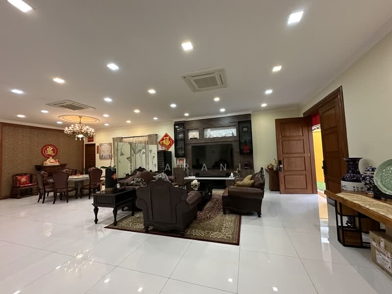 3-storey Terraced House for Sale in Batu 9 (Cheras) - Esharani . - Living Room - PropertyGuru.com.my