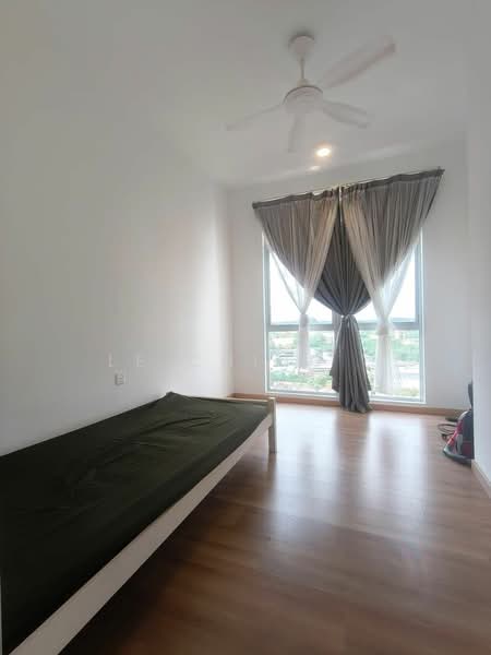 Servis Apartment untuk Disewa di Midas @ Seri Alam - Le Ching . - Bedroom - PropertyGuru.com.my