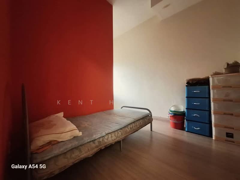2-storey Terraced House for Sale in Bandar Nusaputra (Puchong) - KENT HUI LAU - Bedroom - PropertyGuru.com.my