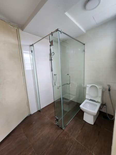 Condominium for Sale at The Straits View Condominium - Jason Lim - Bathroom - PropertyGuru.com.my