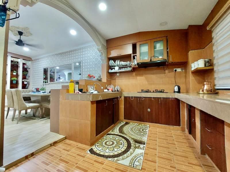1-storey Terraced House for Sale in Taman Pelangi Indah (Ulu Tiram) - Azlina Muslim - Kitchen - PropertyGuru.com.my