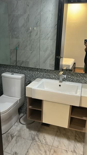 Servis Apartment untuk Disewa di The Elements - Jackie Cham - Bathroom - PropertyGuru.com.my