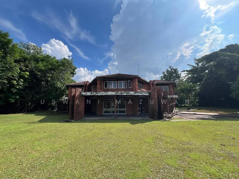 Bungalow House for Sale in Seksyen 16 (Petaling Jaya) - Uswani Mazuwan - Exterior - PropertyGuru.com.my