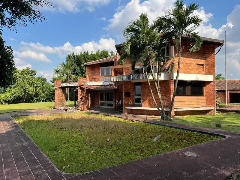 Bungalow House for Sale in Seksyen 16 (Petaling Jaya) - Uswani Mazuwan - Exterior - PropertyGuru.com.my