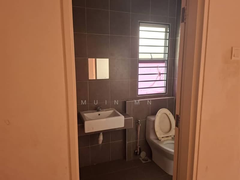 Rumah Teres 2 Tingkat untuk Dijual di Bandar Seri Coalfields (Ijok) - Muin Mn - Bathroom - PropertyGuru.com.my