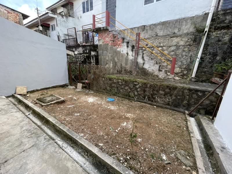 1-storey Terraced House for Sale in Antara Gapi (Ulu Yam) - Tiffany Yang - Exterior - PropertyGuru.com.my