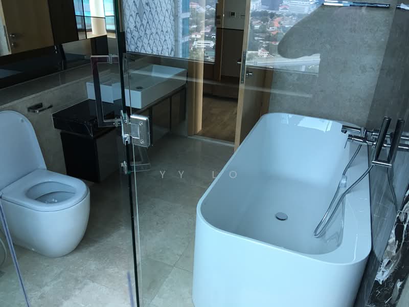 Servis Apartment untuk Disewa di Damansara City Residency (DC Residensi) - YY Lo - Bathroom - PropertyGuru.com.my