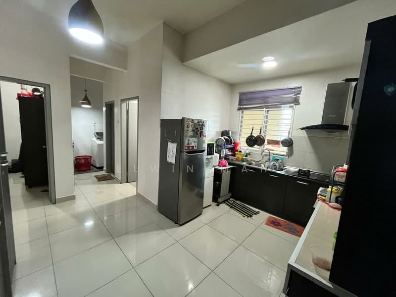 Rumah Teres 2 Tingkat untuk Dijual di Kota Emerald (Rawang) - Elwin Mah - Kitchen - PropertyGuru.com.my