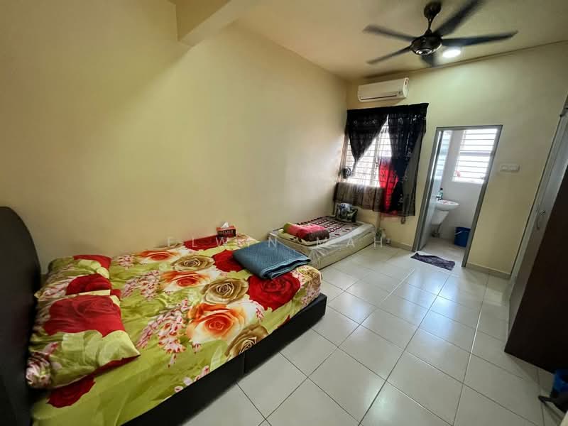 Rumah Teres 2 Tingkat untuk Dijual di Kota Emerald (Rawang) - Elwin Mah - Bedroom - PropertyGuru.com.my