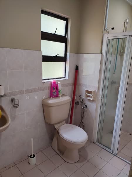 Kondominium untuk Dijual di Sunway Sutera Condominium - Grace Teow - Bathroom - PropertyGuru.com.my