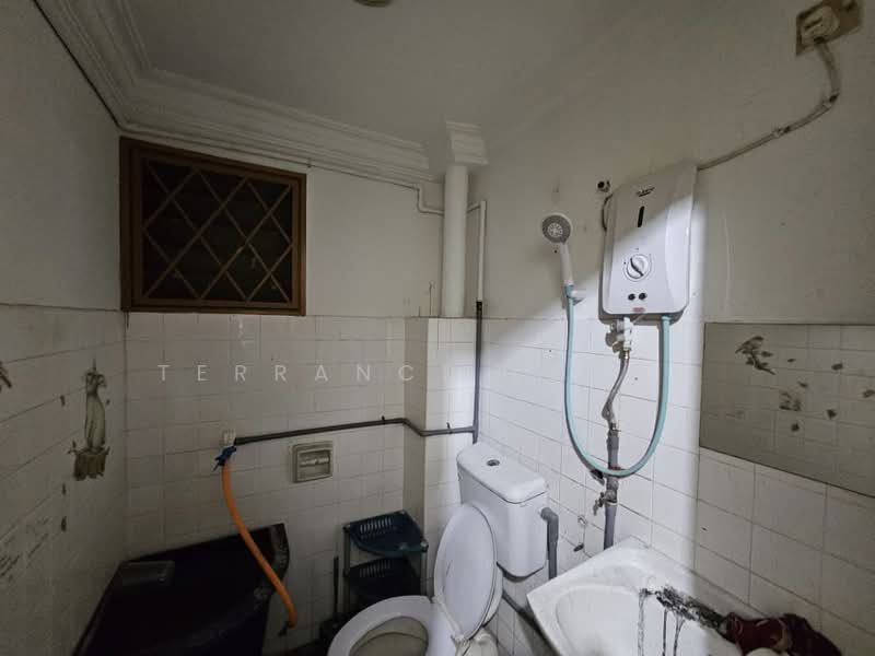 Apartment for Rent at Grandeur Tower - Terrance Leong - Bathroom - PropertyGuru.com.my