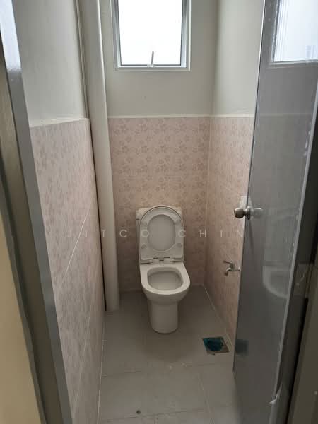 Kedai untuk Disewa di Bandar Sri Sendayan (Negeri Sembilan) - Jitco Chin - Bathroom - PropertyGuru.com.my