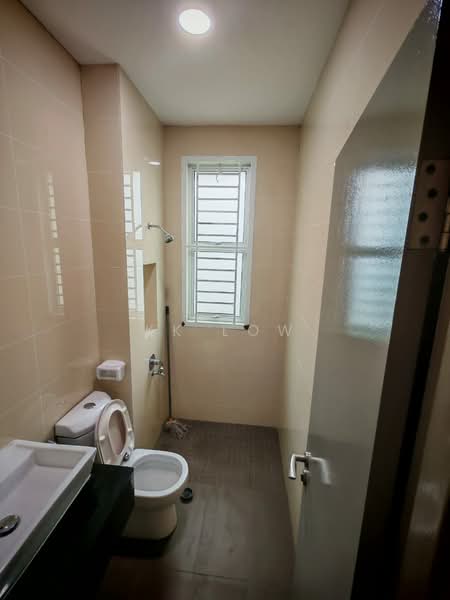 Semi-Detached House for Sale in Taman Nusa Idaman (Iskandar Puteri (Nusajaya)) - KK Low - Bathroom - PropertyGuru.com.my