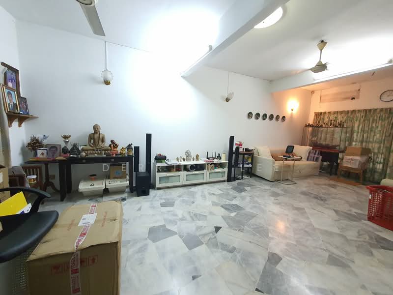 Rumah Teres untuk Dijual di Usj 4 (Subang Jaya) - Derrick Lee - Living Room - PropertyGuru.com.my