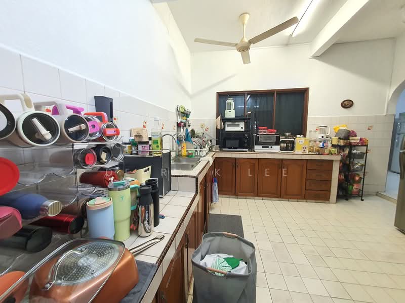 Rumah Teres untuk Dijual di Usj 4 (Subang Jaya) - Derrick Lee - Kitchen - PropertyGuru.com.my