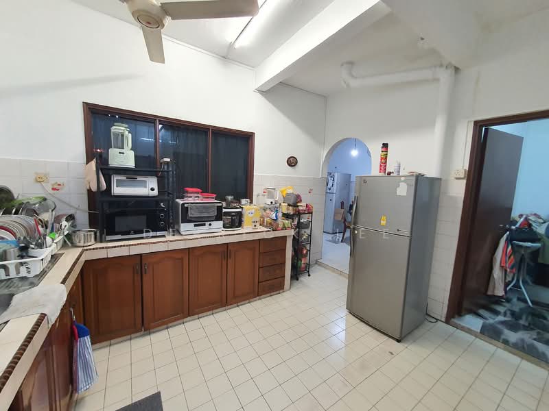 Rumah Teres untuk Dijual di Usj 4 (Subang Jaya) - Derrick Lee - Kitchen - PropertyGuru.com.my