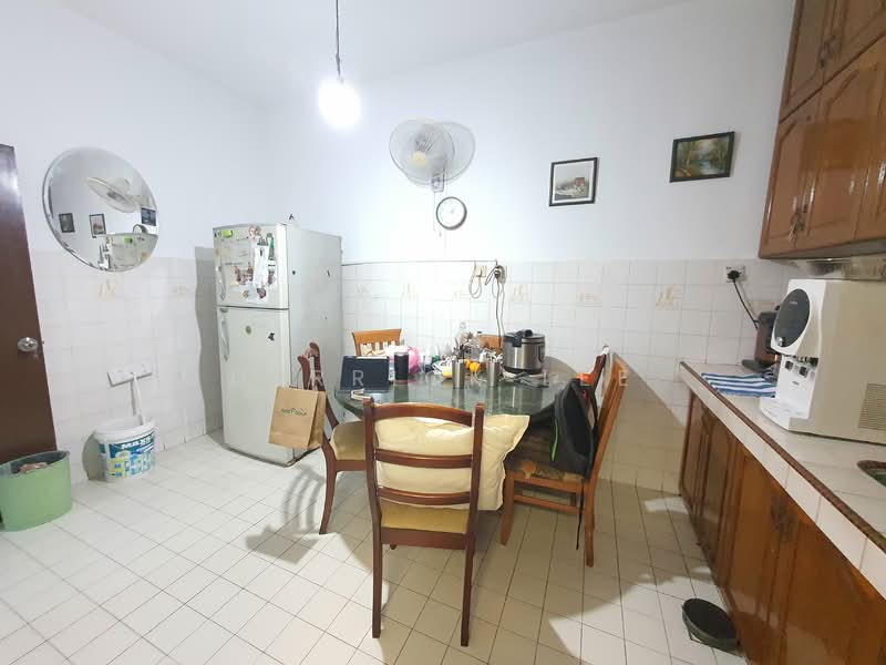 Rumah Teres untuk Dijual di Usj 4 (Subang Jaya) - Derrick Lee - Kitchen - PropertyGuru.com.my