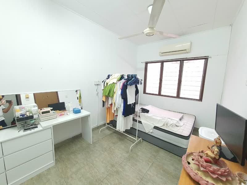 Rumah Teres untuk Dijual di Usj 4 (Subang Jaya) - Derrick Lee - Bedroom - PropertyGuru.com.my