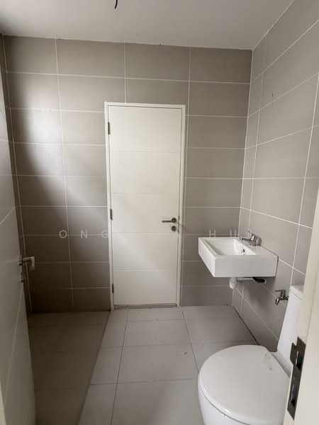 2-storey Terraced House for Sale in Bandar Sri Sendayan (Negeri Sembilan) - Ong Jia Hui - Bathroom - PropertyGuru.com.my