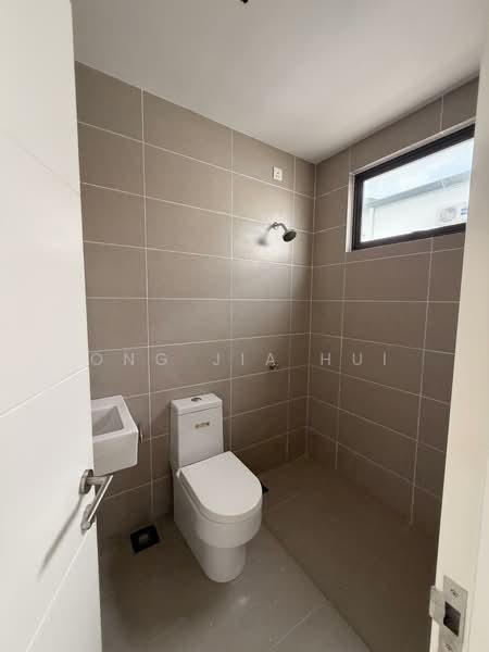 2-storey Terraced House for Sale in Bandar Sri Sendayan (Negeri Sembilan) - Ong Jia Hui - PropertyGuru.com.my