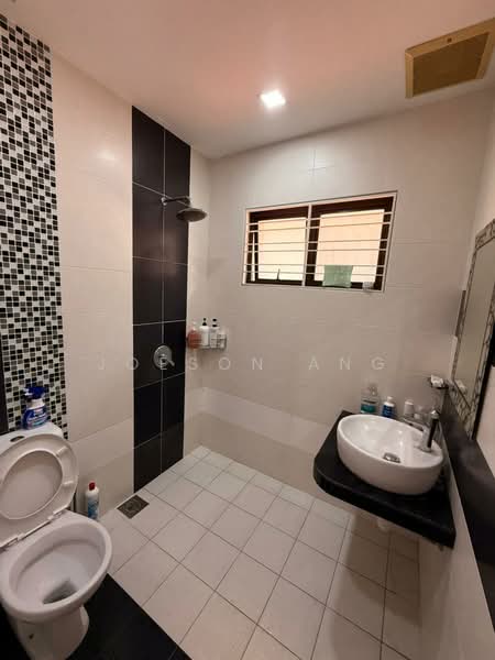 Semi-Detached House for Sale in Taman Bukit Prima (Cheras) - joeson ang - Bathroom - PropertyGuru.com.my