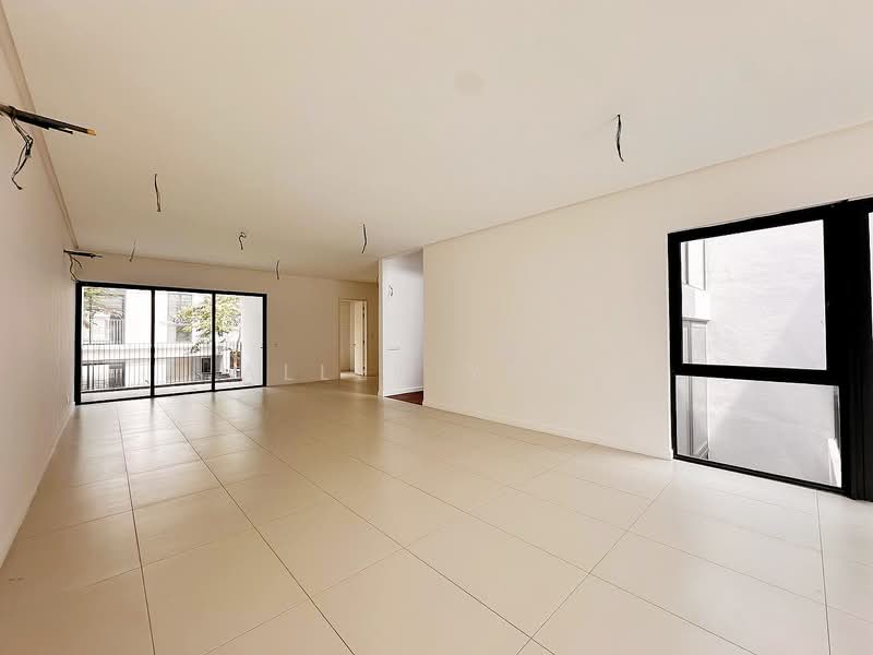 3-storey Terraced House for Sale in Batu Uban (Gelugor) - Allen Yeoh - Living Room - PropertyGuru.com.my