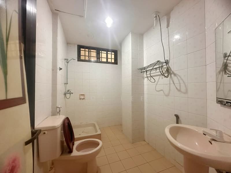 Kondominium untuk Dijual di Sri Mulia - Zoe Lee - Bathroom - PropertyGuru.com.my